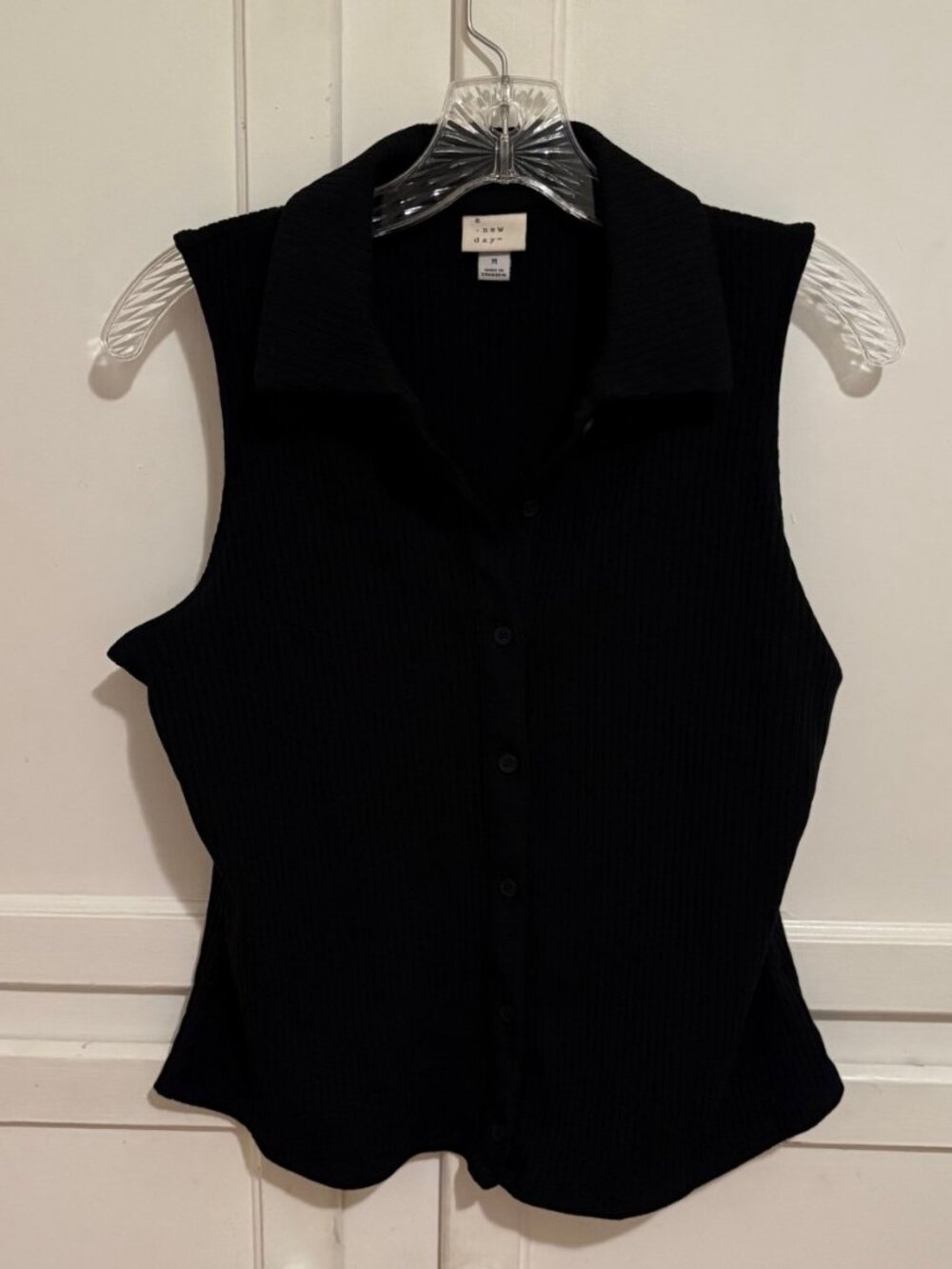 Med A New Day Black Knit Collared Button Down Tank Top